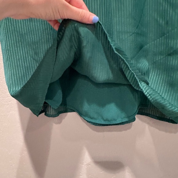 Loft Green Sleeveless Blouse Top Size Small - Picture 6 of 6